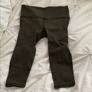 lululemon capri leggings